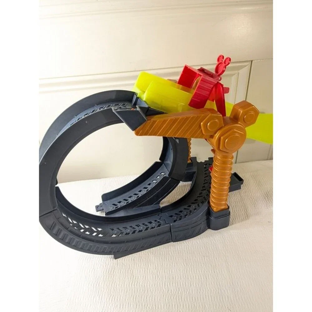 Disney Mickey Mouse Roadster Racers Super Charged Race Track Drop & Loop READ